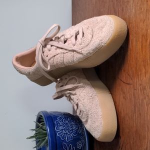 Adidas Samba Sneakers Blush/Rose pink and natural rubber colors